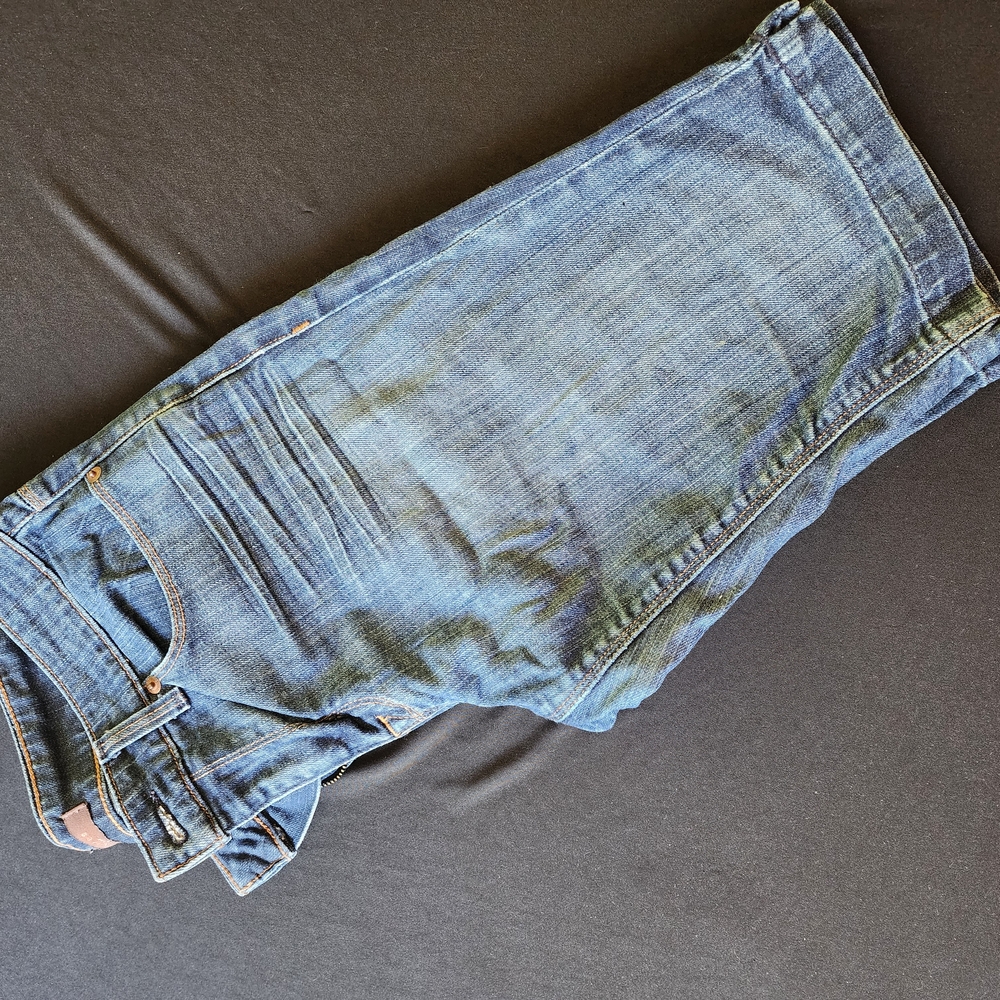 The‎ Limited Blue Straight Jeans with Vintage Appeal